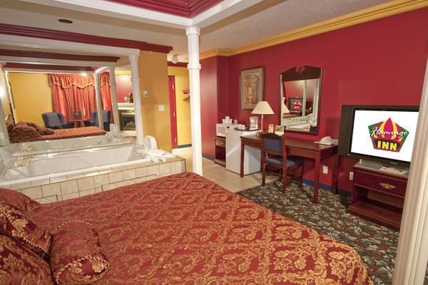 Flamingo Inn (Whitecourt)